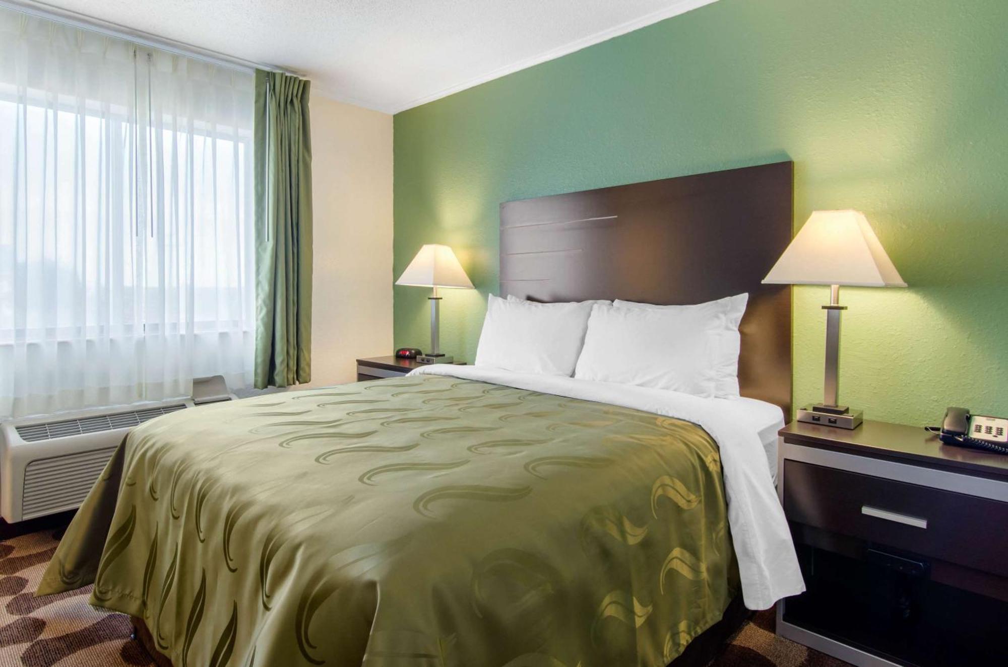Quality Inn Russell Εξωτερικό φωτογραφία
